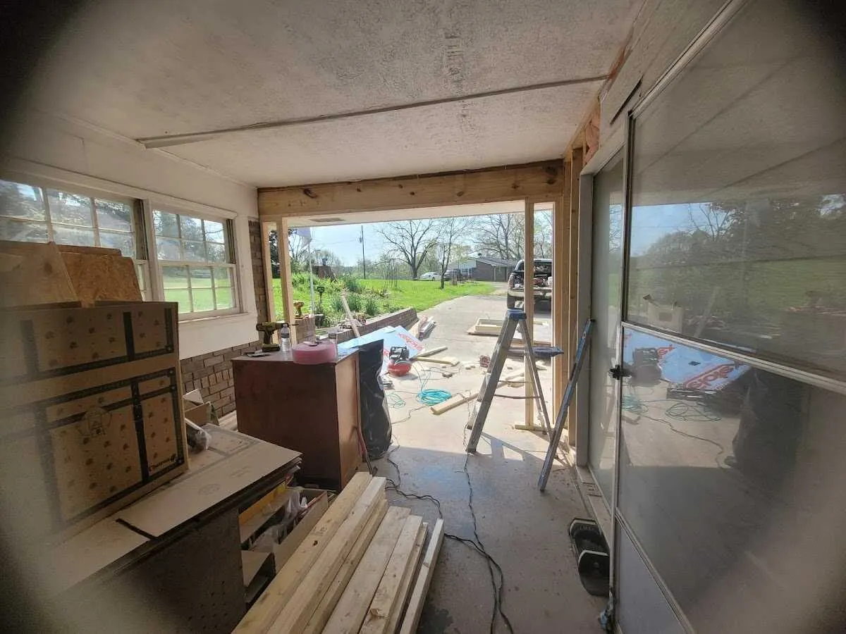 Air movers and dehumidifier for Water Mitigation Services in Corinth